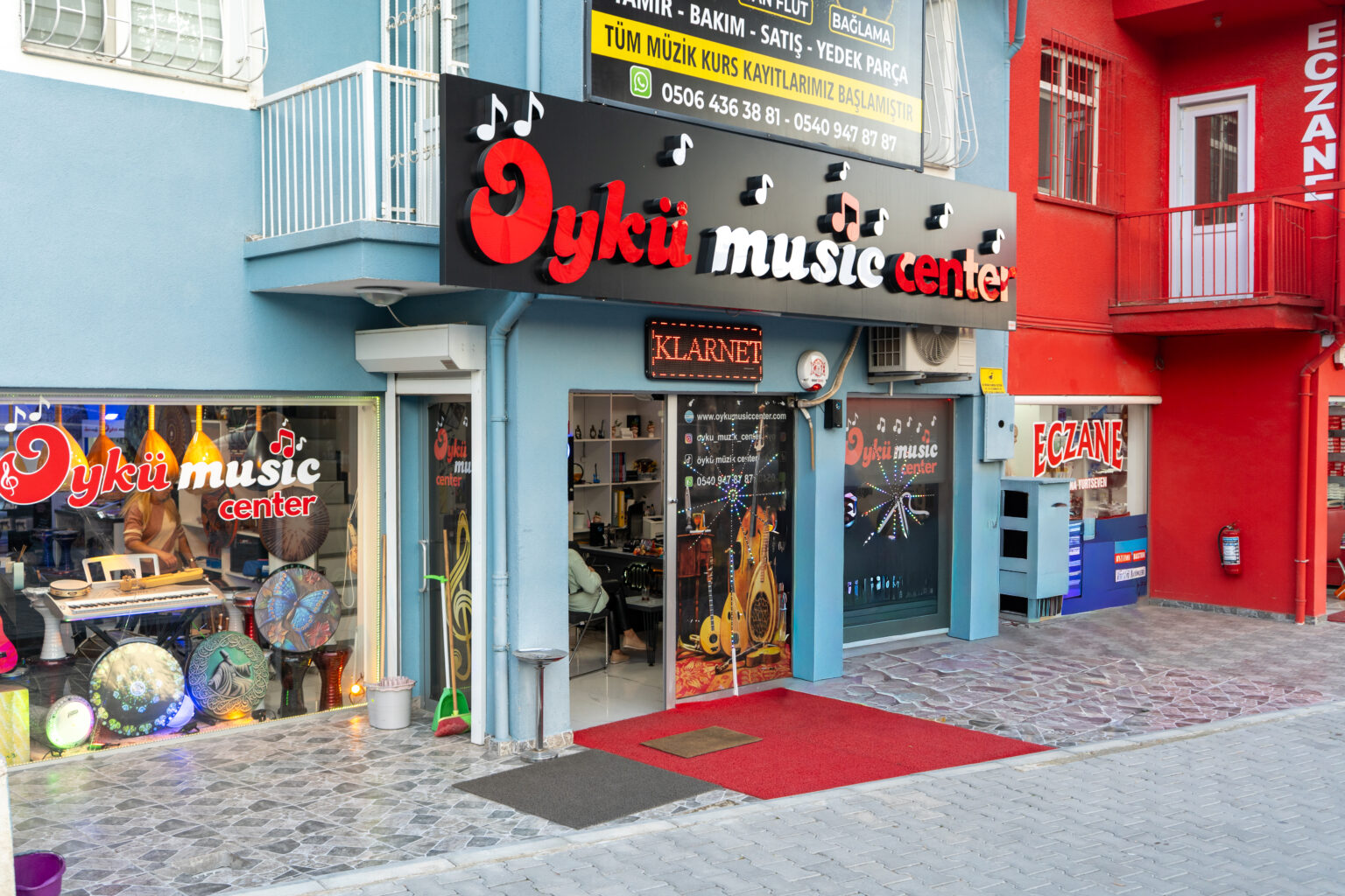Öykü Müzik Center’da her yaşa ve seviyeye uygun müzik eğitimiyle hayalinizdeki melodiyi gerçeğe dönüştürün.